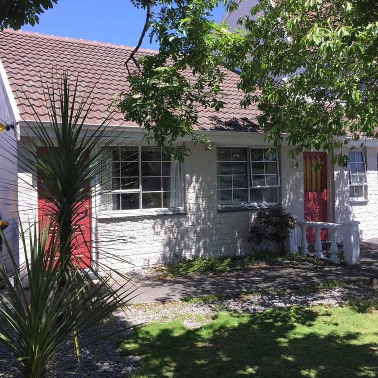 Ferry Motel Christchurch Exterior photo