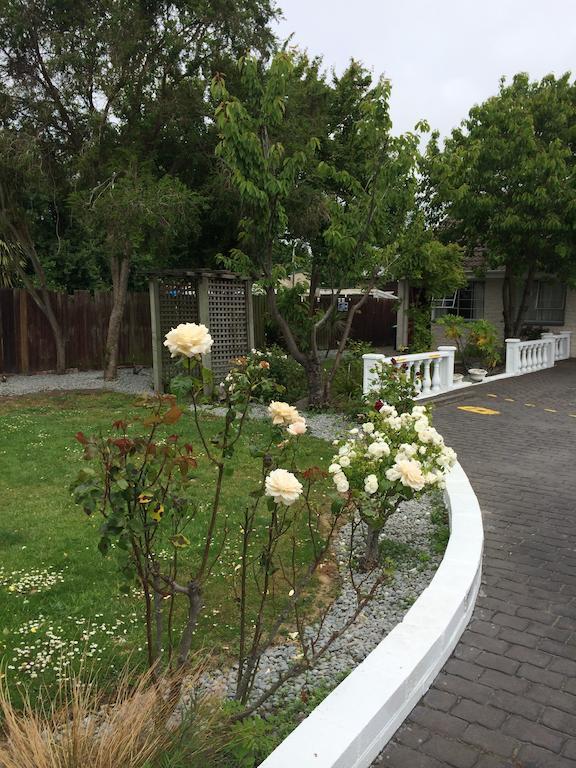 Ferry Motel Christchurch Exterior photo