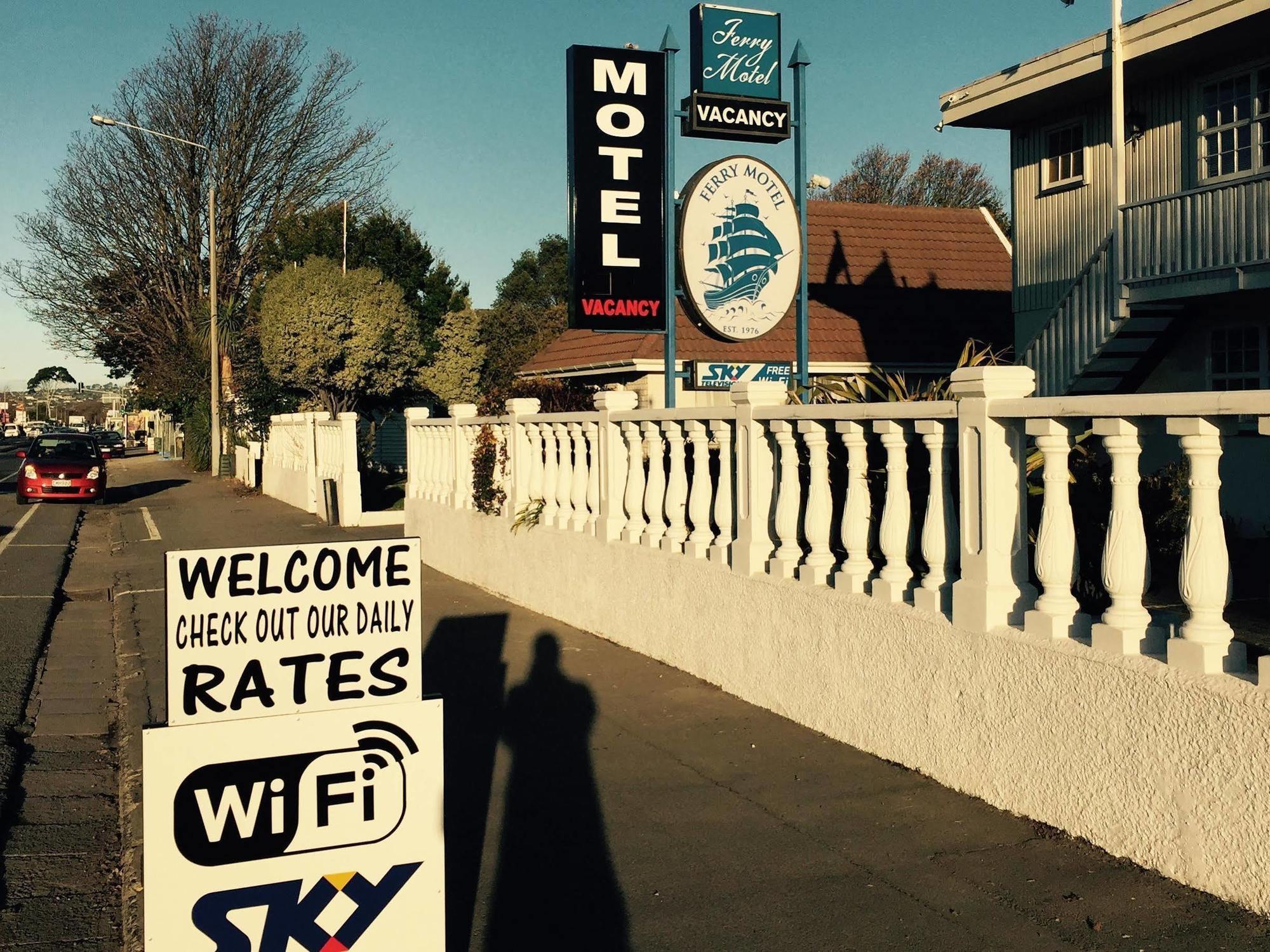 Ferry Motel Christchurch Exterior photo